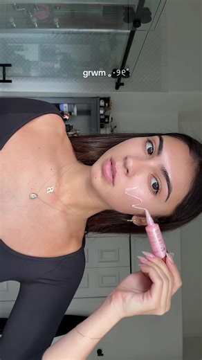 Soft Glam Makeup Tutorial for a Glowing Look