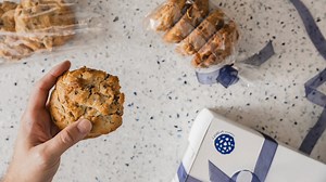 Levain Bakery™️ | Chocolate Chip Walnut Cookies