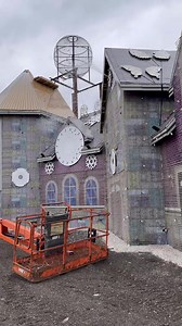 Larsen’s Light Show’s on Reels