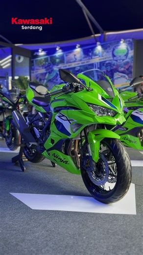 Kawasaki Serdang, Selangor on Instagram: "🐍 Upcoming Kawasaki ZX-4R – The Return of the Inline-Four Supremacy 🐍 Precision-engineered for those who demand more than speed — the ZX-4R redefines what a 399cc supersport can be. Born from Kawasaki’s racing DNA, this machine delivers the pure thrill of high-rev performance in a compact, agile form. The legend of the ZX lineage continues. ⚙️ Major Highlights: + High-Revving 399cc Inline-Four Engine + TFT Full-Color Display with Bluetooth Connectivity