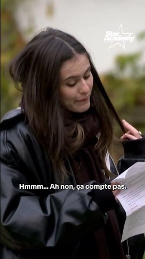 Jeanne en Roméo et Léo en Juliette pendant le cours de théâtre de Papy 👶😂