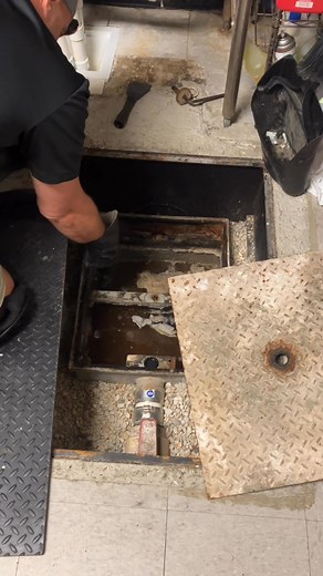 #greasetrapcleaning #24hours #Virginia | LaGuardia Grease Trappers