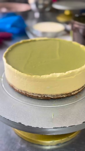 Achieve a rich and creamy cheesecake with our Vizyon No Bake Cheesecake Powder Mixture. Recipe No bake cheesecake powder 200g Whipped Cream 1000g Water(25*C) 250g Mix powder mixture with water. Add whipped cream and labneh cheese optional and mix on low speed for 1-2 min Pour into prepared pie crust. Keep the cheesecake in freezer at least 2hours and serve with your favourite sauce. In this video , we used Pistachio Cream Price 175gh/1kg | Cake Accessories | Facebook