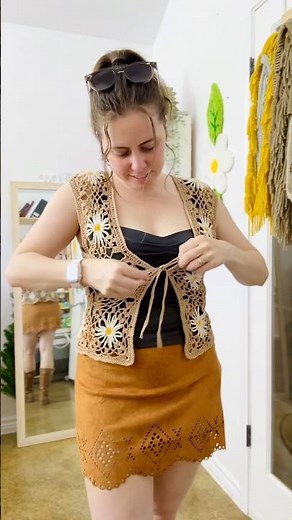 Tutorial 👆 Daisy crochet vest with granny squares #crochet #grannysquare