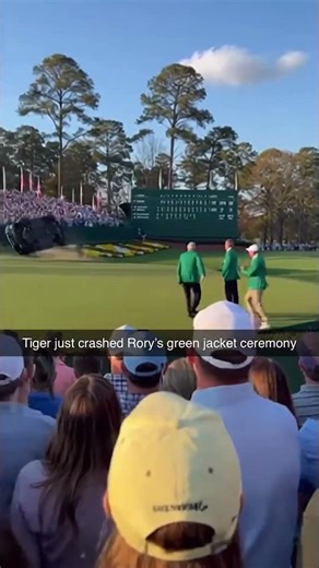 Tiger ruined Rory's green jacket ceremony #tigerwoods #rorymcilroy #themasters #masters #golf
