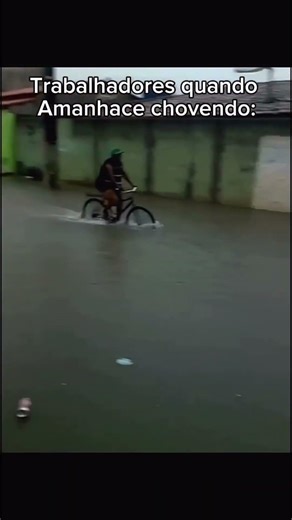 ESTUDANTES quando AMANHECE chovendo #shorts #memes #humor