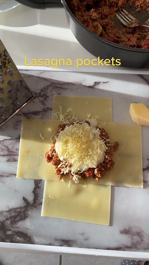 Alexandra Tsirtsi on TikTok