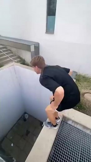 EXTREME PARKOUR JUMP over death gap