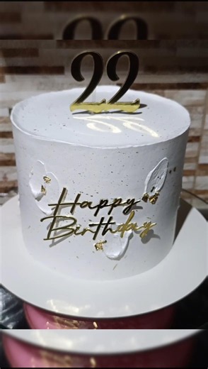 bolo de aniversário simples feminino #confeitaria #cake #confeiteirainiciante #viral