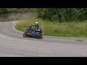 The new BMW C 400 X