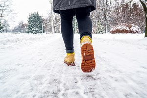 Here's How to Keep Your Feet Frostbite-Free This Winter