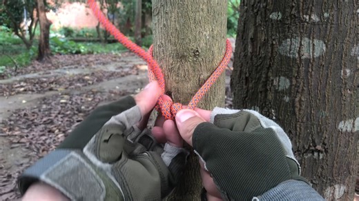 23K views · 207 reactions | How to tie a Timber Hitch - Simple and Detailed - Arborist Knots #knotshort | KNOT SHORT | Facebook
