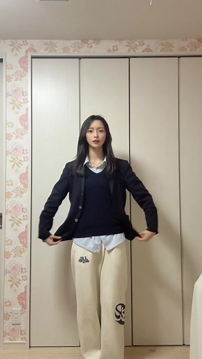 女子高生の制服スタイル特集