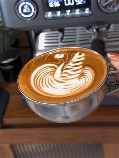 Perfect Espresso & Latte Art Tips for Barista Coffee at Home