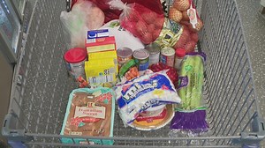 Retailers offer Thanksgiving meal bundle deals