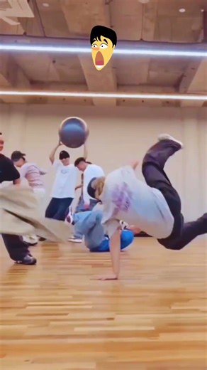 Man Perfectly Imitates Sounds – Friends’ Hilarious Reactions #asmr #funny #shortvideo #shortsvideo