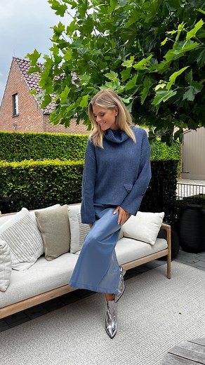 Need some outfit inspiration? 🎀 model: @ellenpetri | Helou Fashion