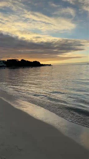 En direct de la plage de Porticcio en Corse | Corse