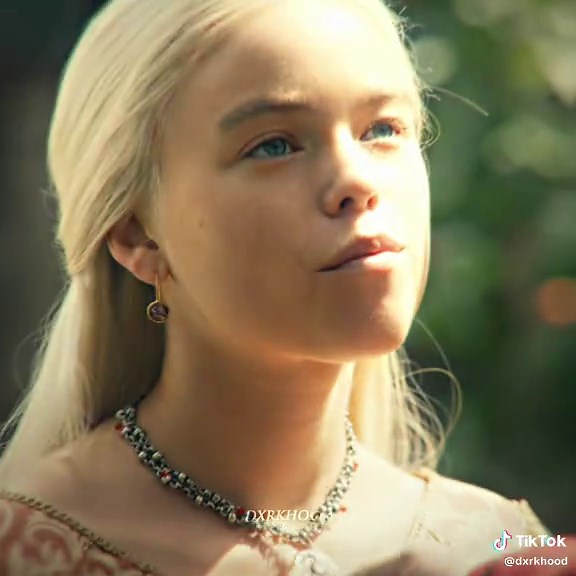 Couples in Game of Thrones and House of the Dragon