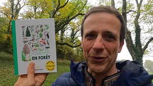 Minute Nature 299 : Secrets d'arbres (4): le noyer Aujourd'hui dans la #MinuteNature, Julien Perrot vous dévoile les secrets du noyer dans le 4eme volet de cette série de vidéos sur les arbres. En bonus, tentez de remporter un exemplaire du "Guide nature En forêt" de la Salamandre en identifiant les 3 feuilles d'arbres à la fin de la vidéo! Pour augmenter vos chances de gagner le guide, vous pouvez également participer au concours sur la chaîne Youtube de la Minute Nature, sur la page Instagram 