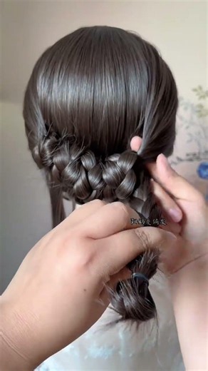 Age-Defying Updo: The Ultimate Girly Hairdo for a Younger Look