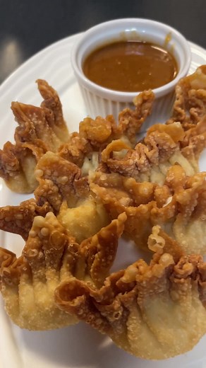 Crab Rangoon Mukbang with Crunchy ASMR Eating Sounds