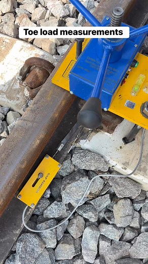 Toe load measurements machine #railwaywala #railwayswala #railway #railways #reelsinstagram #railwaytracks #railwayphotograph #RailwayJobs | Railway Wala