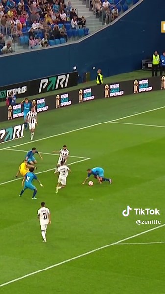 Playing Like Messi: A Skillful Display from FC Zenit