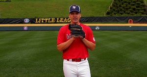 Tee Ball – Catching the Ball