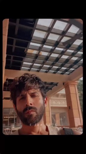 Anjali Priya on Instagram: "Ab ye mat bol denaa TUJHE KITNE PAISE MILE !! 🤣🤣🤦🏻‍♀️ [ Kartik Aaryan, Varun Dhawan, Negative PR Trend, PR Trend, PR Game Exposed, Bollywood Actors, Kartik Aaryan Controversy, Roast Video] #kartikaaryan #varundhawan"