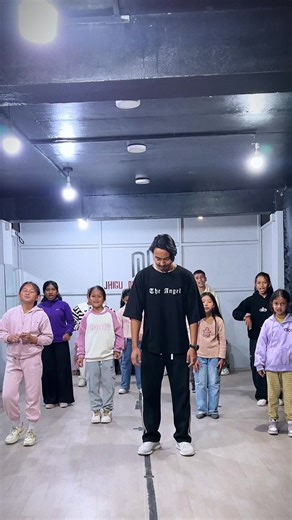 Sunke tera bate 4-5 pm 6-7 pm classes available now Admission open 📍kumaripati etee tole branch 9761805607 online class also available We teach all type of dance Admission open 5:45am 7:00am 5-6pm kid dance class 6-7pm dance class Lalitpur siddhipur 6 thaiba road 2nd branch Kumaripati etee tole 3th Saddobato bishal chowk 9761805607 *Online class *Wedding choreography *Home class available#selo #foryou #danceschool #fyp #jhigudancestudio