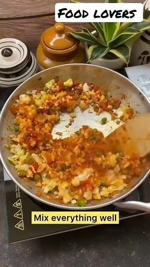 food lovers 😍 spicy egg Maggi 😋😋 #shorts