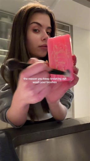 your reminder to wash your makeup brushes before the new year | Makeup Brushes