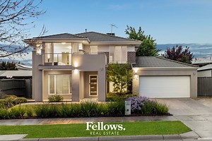 Sold House 4 Reidel Avenue, Pakenham VIC 3810 - Nov 30, 2022