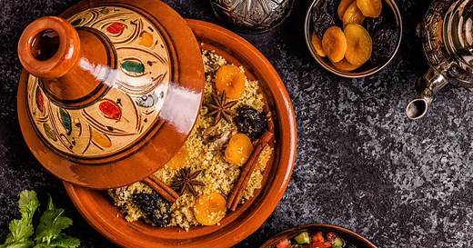 La vraie recette du couscous marocain à tester pour le Ramadan (et nos astuces pour bien le conserver)