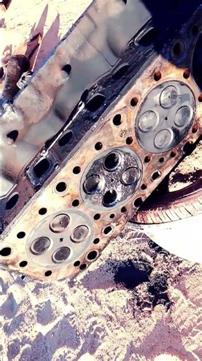 what is the cause of Valve breakage in volvo D12 engines