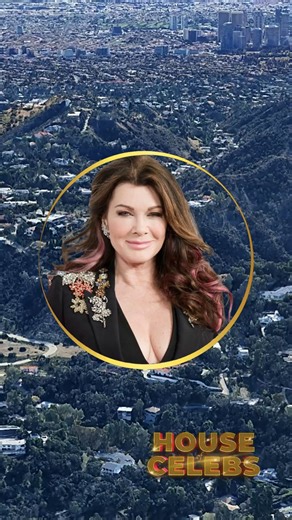 🌸✨ Lisa Vanderpump’s $14M Beverly Hills Estate 🏡🌴 Reality star, restaurateur, and philanthropist Lisa Vanderpump owns this lavish $14 million estate in Beverly Hills, California. With 5 bedrooms, 8 bathrooms, and 8,801 sq ft, the home—known as Villa Rosa—offers elegance, lush gardens, and signature glamour in the hills of Los Angeles. 🥂🌹 #LisaVanderpump #VillaRosa #BeverlyHillsLiving #CelebrityHomes #LuxuryEstate #RealHousewives #VanderpumpRules #CaliforniaMansion #DreamHome #HollywoodGlamo
