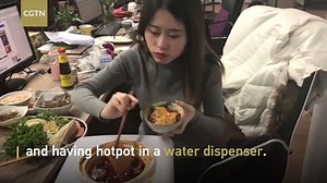 534K views · 162 shares | China’s latest online star uses everyday office supplies to make pancakes with her computer chassis, hot pot with a kettle and a DIY oven with a desk drawer and a light bulb at her desk. | CGTN | Facebook