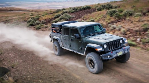 Unleashing the Jeep Gladiator in beautiful Oregon