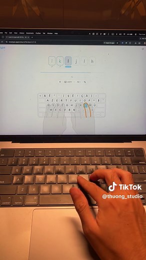 learn to type azerty with 10 fingers #vocatype #azerty #touchtyping | typing
