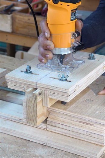 🔧✨ Elevate your woodworking skills with our impressive Router JIG designed for perfect wood joinery techniques! Achieve precision and consistency in every project, ensuring your creations are not only functional but also beautifully crafted. Whether you're a seasoned pro or just starting out, this tool will transform your woodworking experience. Discover the art of joinery today! #Woodworking #RouterJIG #JoineryTechniques #Craftsmanship #DIYProjects #Woodwork #PrecisionTools #Handmade #WoodJoin