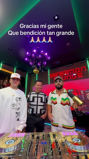 Live Performance Highlights of Andy Rivera and Jhonny Rivera