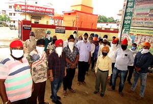 हलमावरों की गिरफ्तारी के लिए कोतवाली का घेराव