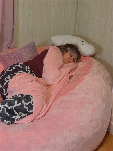 Jumbo Pink Bean Bag Review