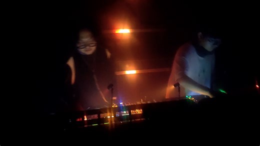 oil七周年啥都有，这里是第一天某个时间段的garage舞台