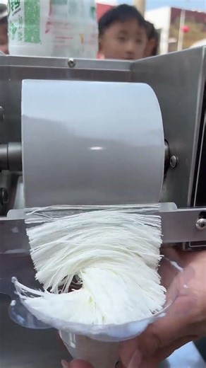 ❄️ Amazing Ice Treat Creation 🍭✨#icecream #snow #viral #youtube