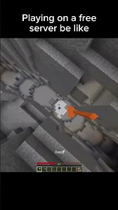 Why is it so laggy 😭 #minecraft #shorts #meme #minecraftmemes