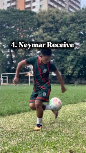 4 Types of Receiving Techniques ✅🔥#shorts #football #tutorial #soccer #ball