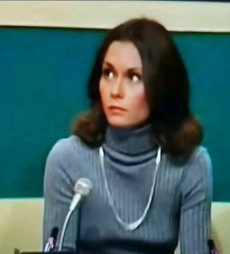 Kate Jackson 1katejacksonfan | Happy Friday 🤭 #tgif #katejackson #charliesangels #therookies #darkshadows #70s #70stv #70sdetectiveshows #70sfashion #80s #retro #vintage... | Instagram