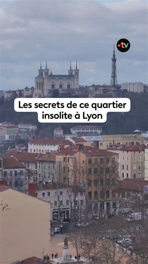 ✨ Saviez-vous que le quartier de la Croix-Rousse à Lyon était rempli de mystères ? 🕵️‍♂️ Entre sa célèbre maison 🏛️ aux 365 fenêtres et ses énigmatiques arêtes de poisson 🐟, on vous emmène découvrir ses trésors cachés et emblématiques. 👀✨ #croixrousse #Lyon @aretes_de_poisson @onlylyon | France 3 Bourgogne